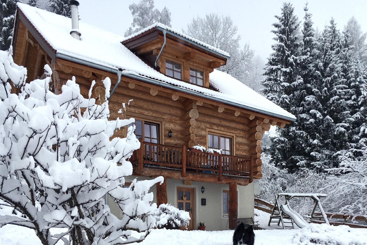 Die Kreischberg Lodge im verschneiten Winter